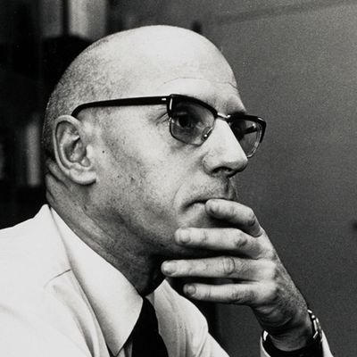 Michel Foucault (d. 15 Ekim 1926, Poiters, Fransa - ö. 25 Haziran 1984, Paris, Fransa)
filozof, sosyal teorist, tarihçi, edebiyat eleştirmeni, antropolog