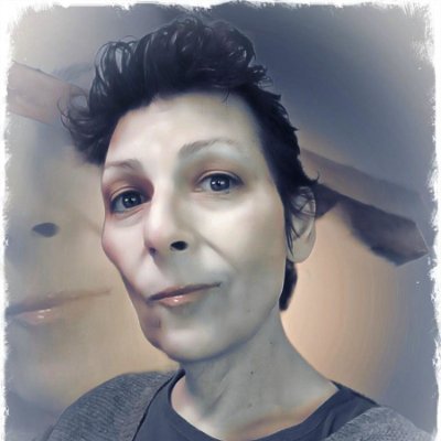 #communitymanager #Bloggeuse #freelance #YouTube passionnée par les #NouvellesTechnologies. Prettiest cow of #Twitter world !