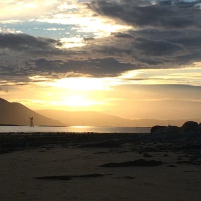 exploremourne's profile picture. 