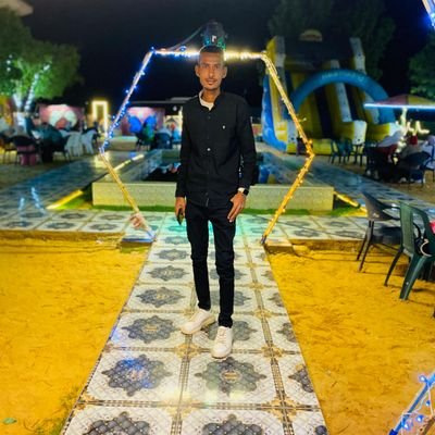 آشـعر بآلمـوت گل ثآآنيهہ وگآآآني آلدور عليهہ😓⚰🖤