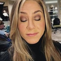 Jennifer Aniston (@anistonjen89879) 's Twitter Profile