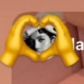 Phi_BLINK's profile picture. 🌈 JenLisa
👉🏻🐢🐇🧸🐿🐥👈🏻 Blink