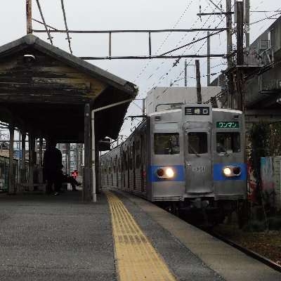 無言フォロー失礼します。
埼玉県在住のちょっとした鉄道ファンです()
乗り鉄兼スタンプ鉄です。
@shusanrailgodとはリア友で共同でyoutube運営してます。
野球好きで楽天ファンです
機材はnikon coolpix b500です。
だいたいフォロバします。