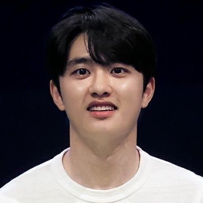 EXO-L. 
👋 Hi kenalin nama gue nizar. Panggil zar aja. :)
🧍‍♂️ Adek kesayangan nya D.O hyung.