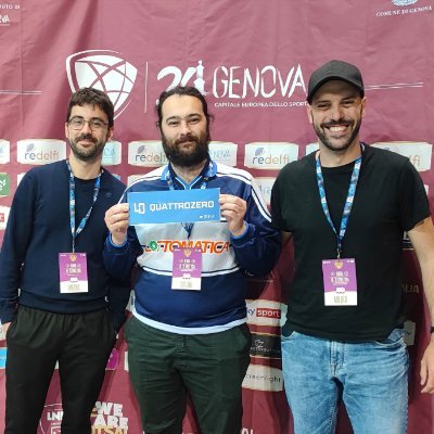 🏐 #Futsal fan
🇮🇹 @QuattroZero
🇪🇸 @futsalcorner_
👨💻 Freelance translator
🇮🇪 🇵🇹