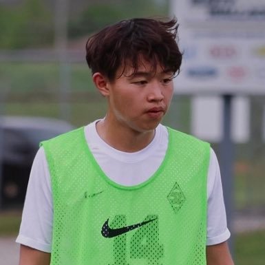 a_huynh14's profile picture. GPA: 4.3 | Class of 2025 | Junior | Powell, TN | adamhuynh.2007@gmail.com | Wingback | One Knox Collective