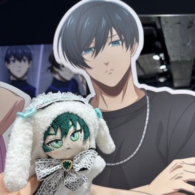 llloyapunlll's profile picture. 社会人 25↑最近また推し活始めました！糸師 凛くん集めてます♡