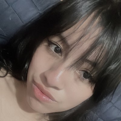 immely___'s profile picture. @cd9 
@bts_twt
