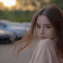 persephone33813's profile picture. 