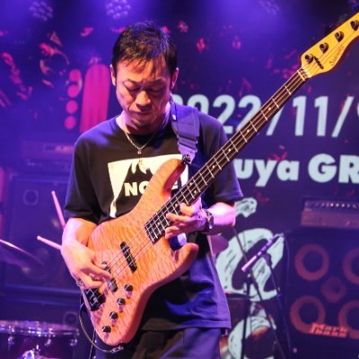 Bassist 福岡県出身 ベースレッスン https://t.co/nwbW9Ab3o6… 
オリジナルグッズ https://t.co/z0zmzuUt41