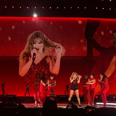 NilsSjoberg7_16's profile picture. Swiftie