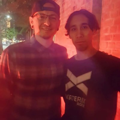Leodavidx1's profile picture. Amante de animales 🐾.
Diseño videojuegos 🎮.
Fanático de Rammstein 🎵.
Pisiano ♓.
Fiel a Xbox 🎮.

¡Vivo, creando y soñando!