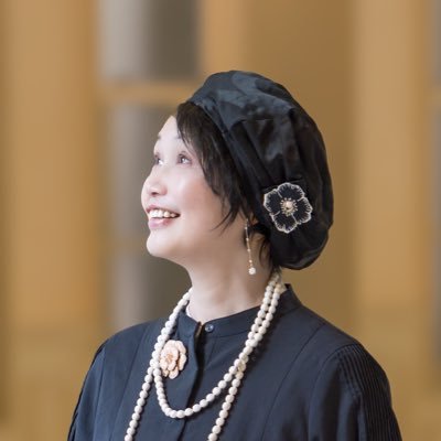 vivi_hat's profile picture. 帽子でキラッと ハンドメイドの帽子屋さんです。 公式LINEはじめました。https://t.co/9FSgQaRrEd #ケア帽子#抗がん剤治療#アラカンでも可愛く#帽子で明るく#帽子で元気に