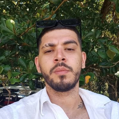 ChrisPizarro20's profile picture. 🌴
Web Dev