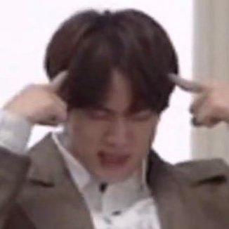 fan account || LOML @BTS_twt ❤️ || bisexual 🏳️‍🌈 ||cocomy 🌴 || ( 23 ) || OT7💜 || mantis,antis,solos🚫