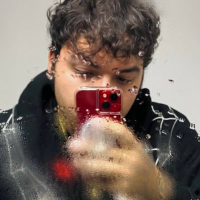 Ab0v3th3r1m's profile picture. graphic design🖥been jailbreaking since Greenpois0n 📲 (somewhere snorting perico with Richard Grieco)