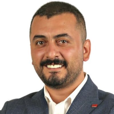 Gazeteci | Yazar | Önceki Dönem CHP Yöneticisi | Vatandaş | WhatsApp Kanalı: https://t.co/wUBlgcclMX |