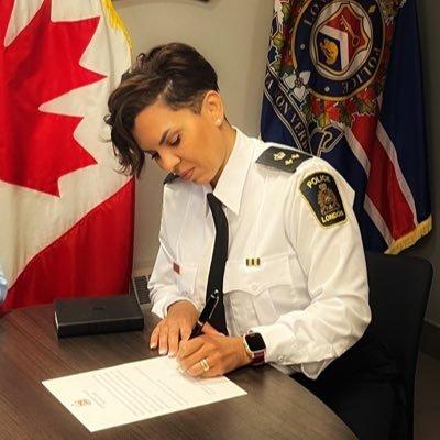 Deputy Chief | London Police Service | 🇨🇦 Proud Police Woman, Mom and Wife. | Life Motto: Grit & Grace