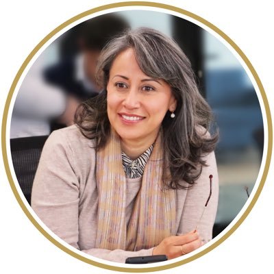 Senadora de la República de Colombia🇨🇴 Defensora de la Vida.