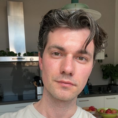 miesjhul Profile Picture