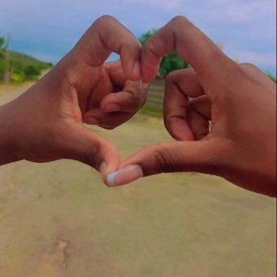 ChakwenyaProspr's profile picture. everyday start with a 😊 smile //