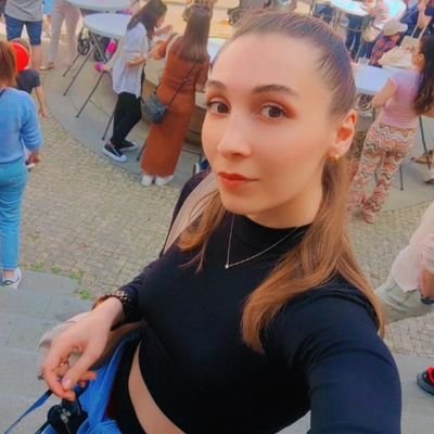 kubra_yagar's profile picture. 📍At a party that will end soon