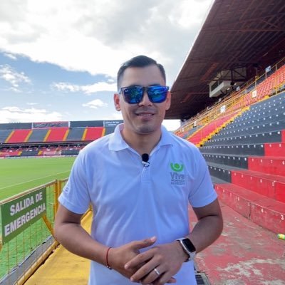 Apasionado a los Deportes y amante al periodismo. Cronista deportivo de Viva Nicaragua Canal 13 Locutor Las Estrellas del Deporte Radio 580