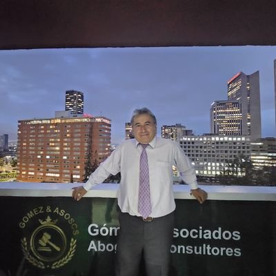 Abogado Especializado en Derecho Probatorio, D.Administrativo, Gob. y Gestion de Desarrollo Municipal. U.C.