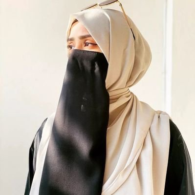 Fatimakhawaj071's profile picture. Education📚