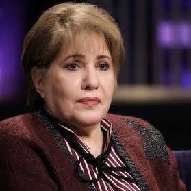 كائن يبحث عن مساحة آمنة للخطأ. روائية وصحفية، ما اكتبه هنا سيثبت في اللاوعي، سيظل هناك حتى يطفو، من اقوالي: الشيطان في عقلك وليس في جسد المرأة.