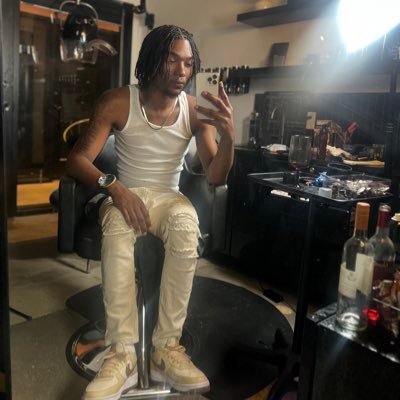 22 , INDEPENDENT😝 , driven 🚮 ig/TikTok ~ stylesby_keevis