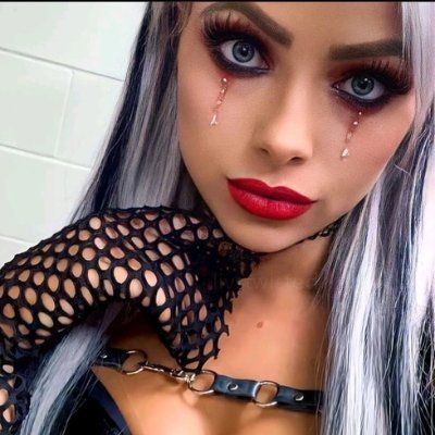 LilLivvy01's profile picture. Submissive, Lesbian, Female, Females Only.