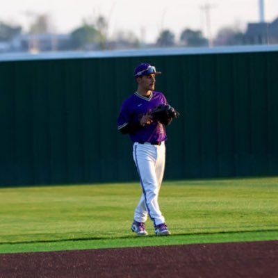 5’7 140||MIF,3rd,C,RHP|| Chickasha high school || @dspbaseball||4.0 gpa|| https://t.co/1R2WLGEScH