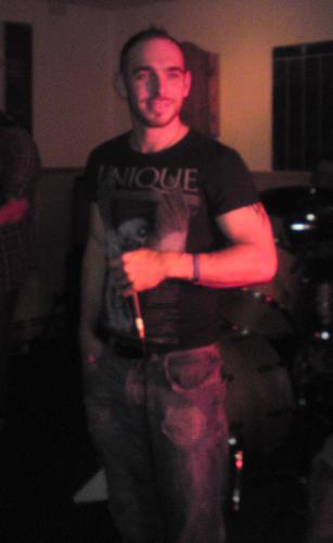 gordanogroove's profile picture. Im a solo  act and play jazz standard classics to modern music  been really busy playing at lots of venues in and around bristol check out my website its all ok