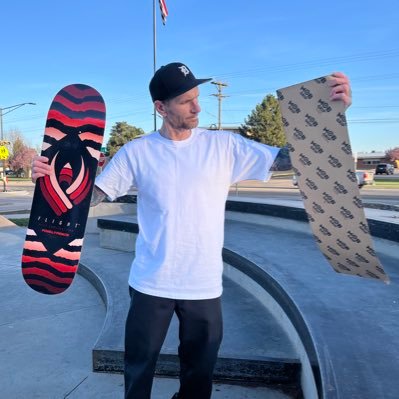 Hey I would appreciate it if you went and checked out our channel RollingwithRene on YouTube for awesome skate tip videos and more to help you progress as fast!