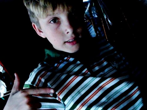 ola, meu nome é Jonas, tenho 12 anos de idade, estou na sétima serie, nasci em Papanduva e morro em colonia nova, ST, SC. meu estilo de musica predileto é rock.