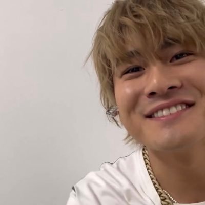 stmrmt0715's profile picture. SixTONESを致死量で浴びたい慎太郎担🌳