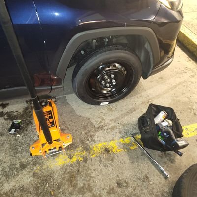 Roadside assistance in local area Anderson, IN and areas in and around Indianapolis, IN. Tire changes, jumps, vehicle lockouts, battery changes, & more.