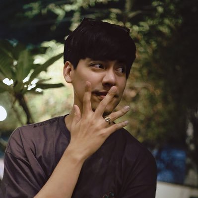 _CIELONUNA_'s profile picture. 📸 Tae Darvid | Support Darvid 🌟 | 🇨🇳 For Darvid 🎸 | Please don't revise my pictures 🙅🏻‍♀️ | Love is the reward of love 💕