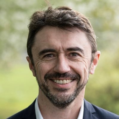 Tête de liste https://t.co/s5n96cHf75 #europeennes2024 @ecoloterr2024 @ecolo_positive, VP à l’écologie @iledefrance , ex-ambassadeur à l'environnement