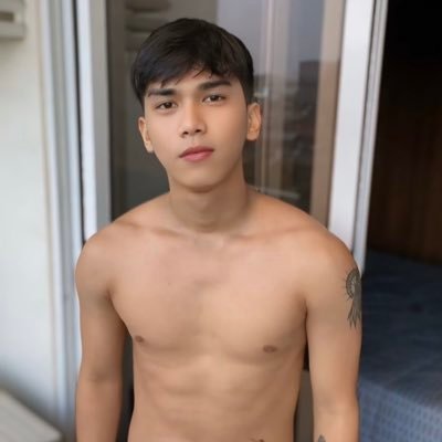 22|🇵🇭 5’8 Freelance For hire 🌐 Straight Top guy 👊🏻 DM for more info. ☎️09278363484