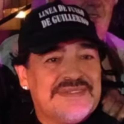Peronista, bostero y ricotero como Maradona.
      Línea de fuego de Guillermo.