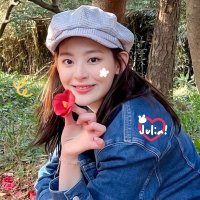 Julia (@teddivybear) 's Twitter Profile