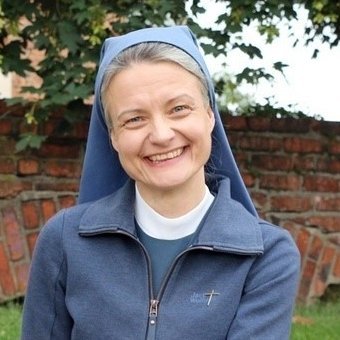 apostolinka Profile Picture