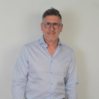 Diputado provincial
𝗔𝗽𝗮𝘀𝗶𝗼𝗻𝗮𝗱𝗼 𝗱𝗲𝗹 #automovilismo
| Ex Piloto de TN Clase 3