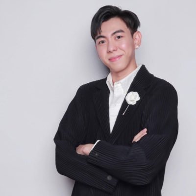 ADreamerDream's profile picture. The perfectionist. A guy with bitch face and the attitude. Nitade Chula 49. Triamudom 73. Tweet to express not to impress.