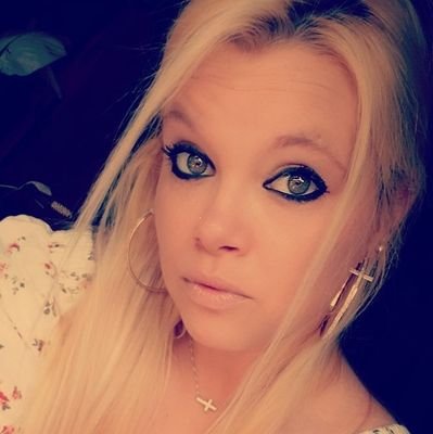 $xoxomeggg90 💸 Cashapp 

North Carolina Gal 🌻

single mommy of two beautiful children 

34 years young

M.A.G.A * TRUMP 2024 🇺🇲

Beautifully Broken💫