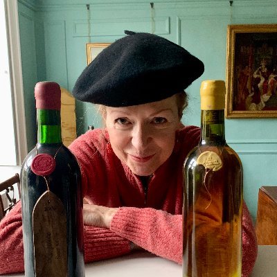 Wine & food writer, presenter @worldoffinewine @FoodPhotoAward, 📚Wine With Food, Discovering Wine etc, Insta joannasimon_wine