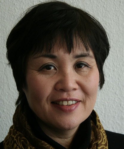 Japanese writer/researcher, living in Holland. Sinse left japan 1981, has lived in Malaysia, Kenya, Costa Rica, Bolivia, and now in The Netherlands. 著者、オランダ在住。