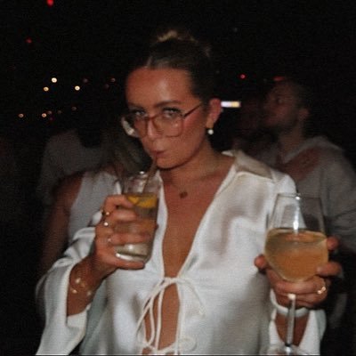 mollsp_'s profile picture. stay classy San Diego